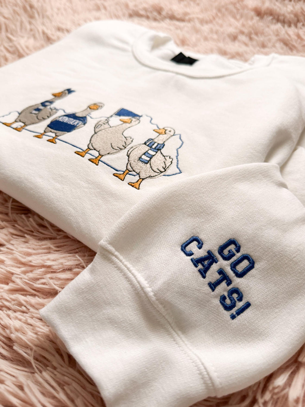Embroidered Goose Kentucky Sweatshirt | Game Day Crewneck